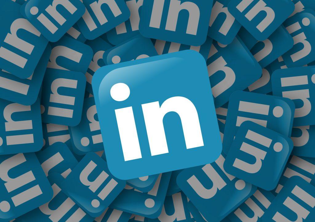 Hvordan finne sponsorer for et arrangement: bruk LinkedIn.